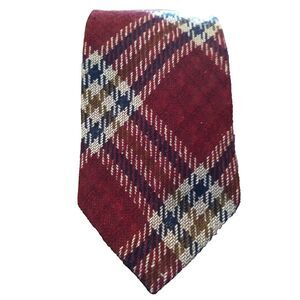 Lands' End Handsewn 100% Woven Silk Tie Cranberry‎ Tartan Plaid 3.5"Wx57.5"L USA
